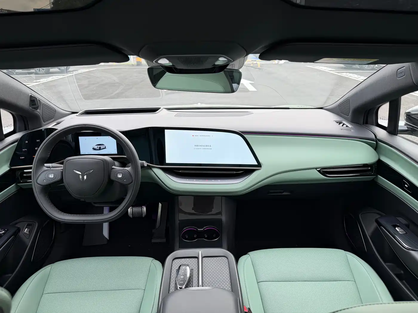 Hongqi EH7 2026 2025 690 Smart Selection Edition