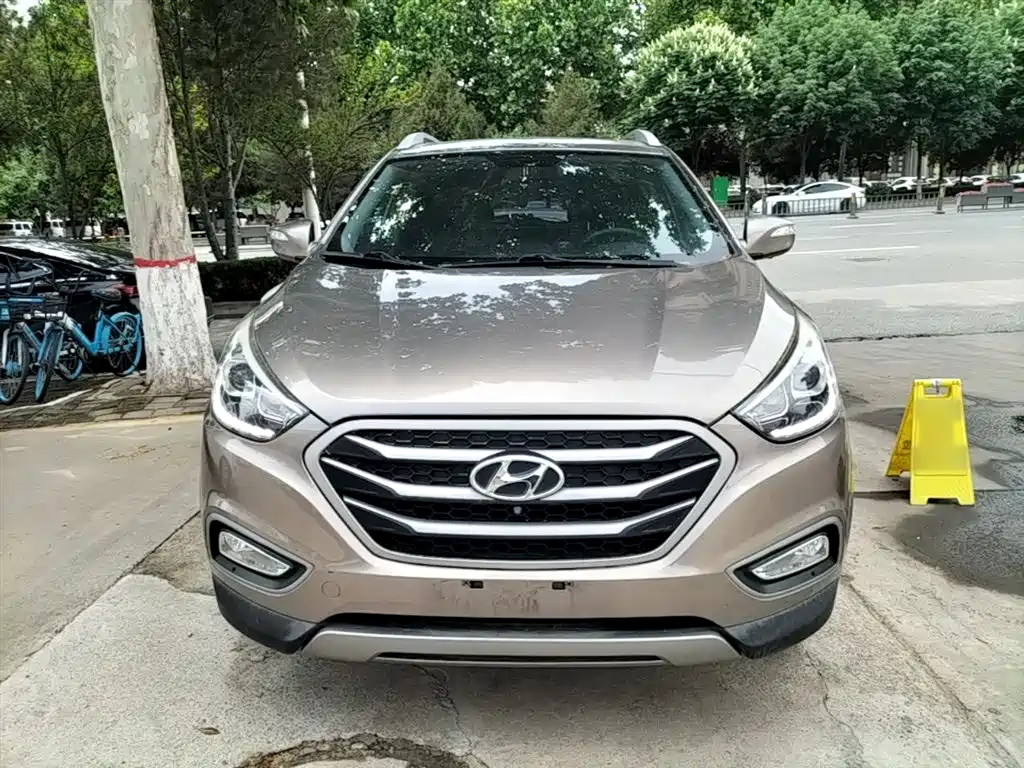 Hyundai Beijing Hyundai ix35 2013 2.0L Auto 2WD Smart GLS China IV фото 3