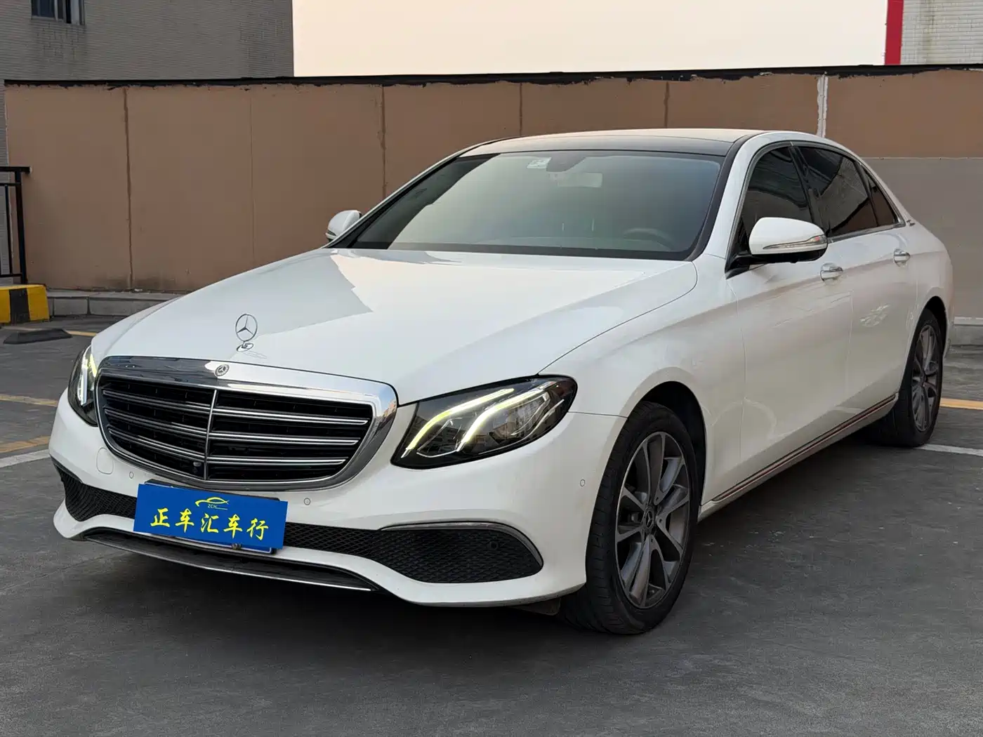 Mercedes-Benz E-Class 2019 E 300 L Luxury