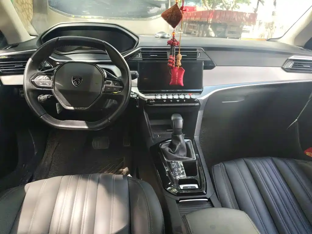 Peugeot 408 2023 2022 1.6T Light Chaser Edition