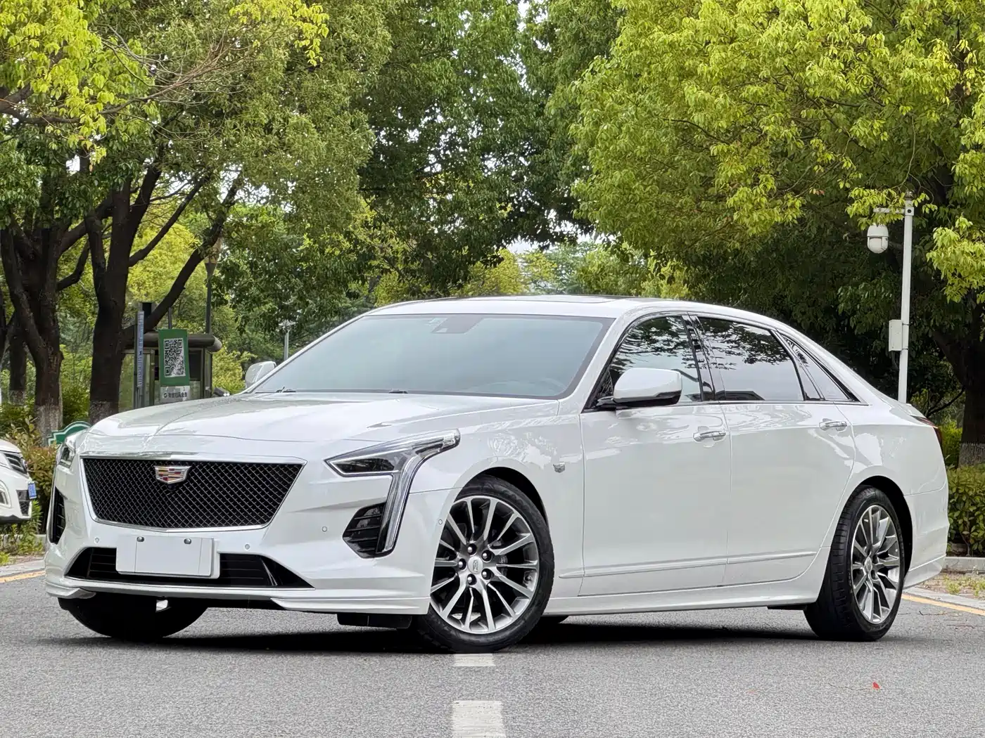 Cadillac CT6 2019 28T Leading Sport Model