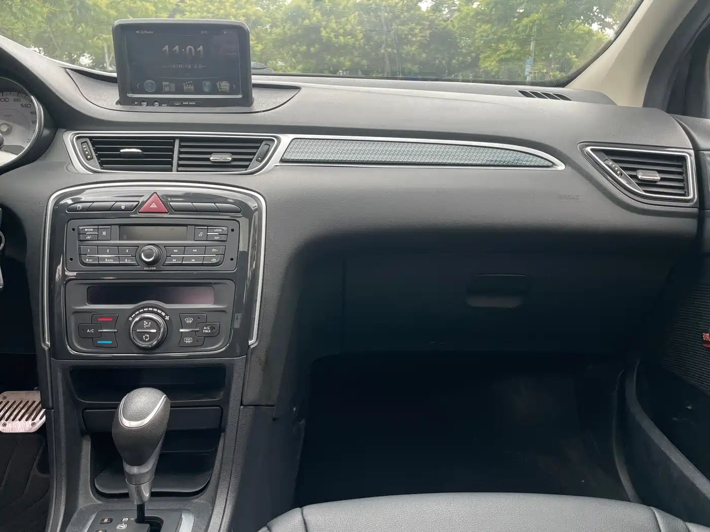 Peugeot 308 2014 Model Joy Edition Classic 1.6L Automatic Trend Style фото 16