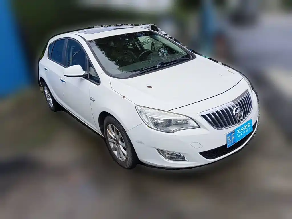 Photo 3 - Buick Excelle