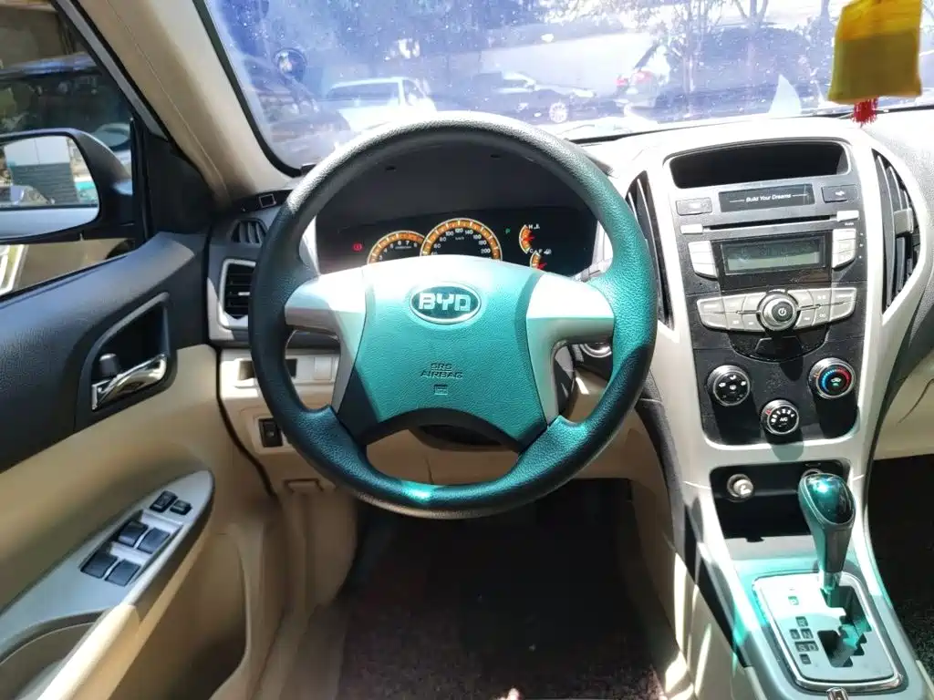 BYD F3 2015 2015 Energy-saving Edition 1.5L Automatic Luxury