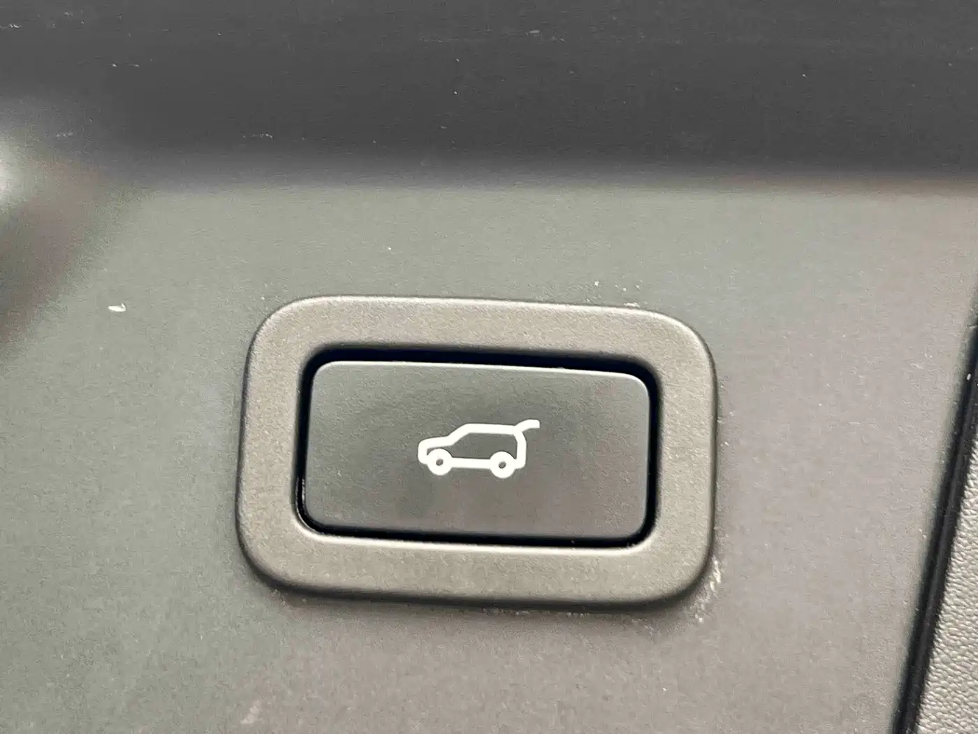 Land Rover Range Rover Velar 2022 250PS Golden Collector's Edition фото 15