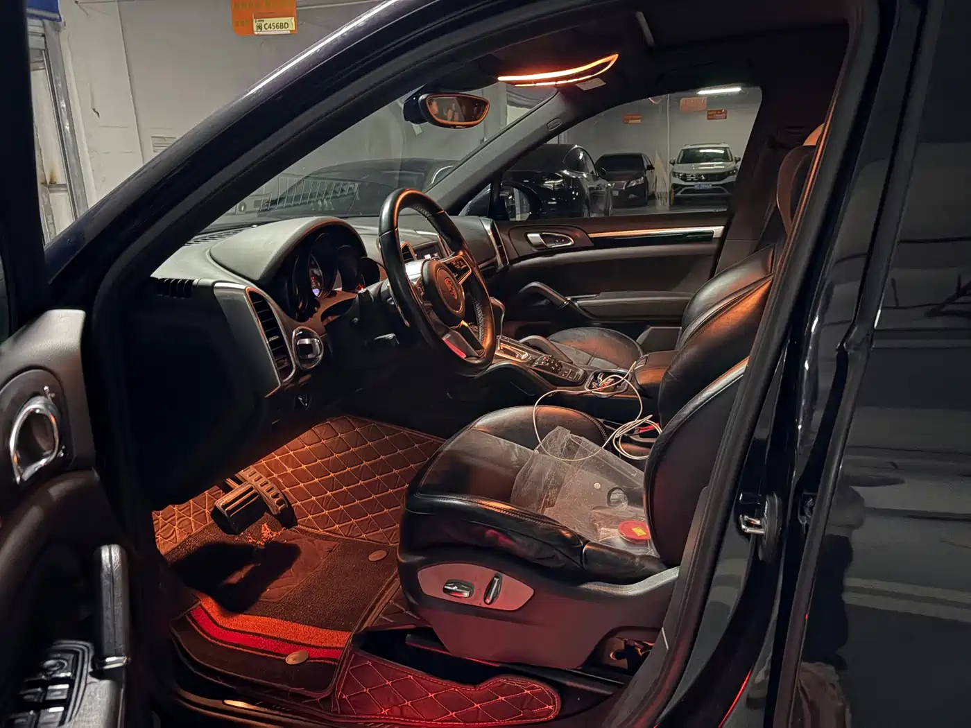 Porsche Cayenne 2016 Cayenne Platinum Edition 3.0T фото 4