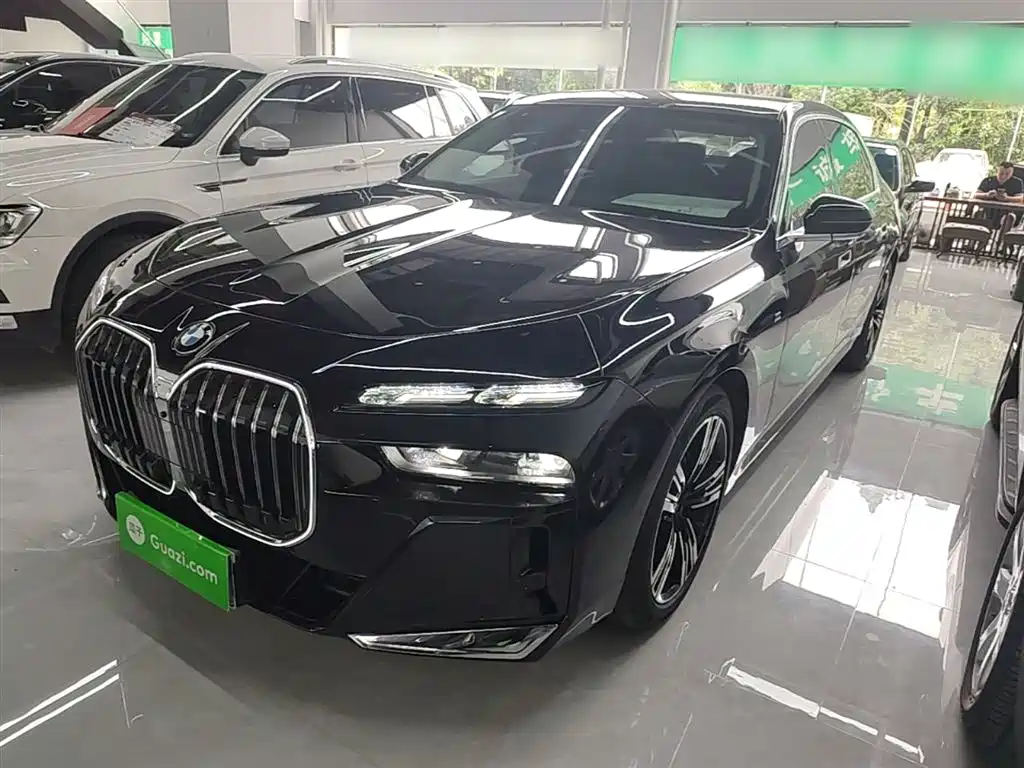 BMW 7 Series 2023 Model 735Li M Sport Package