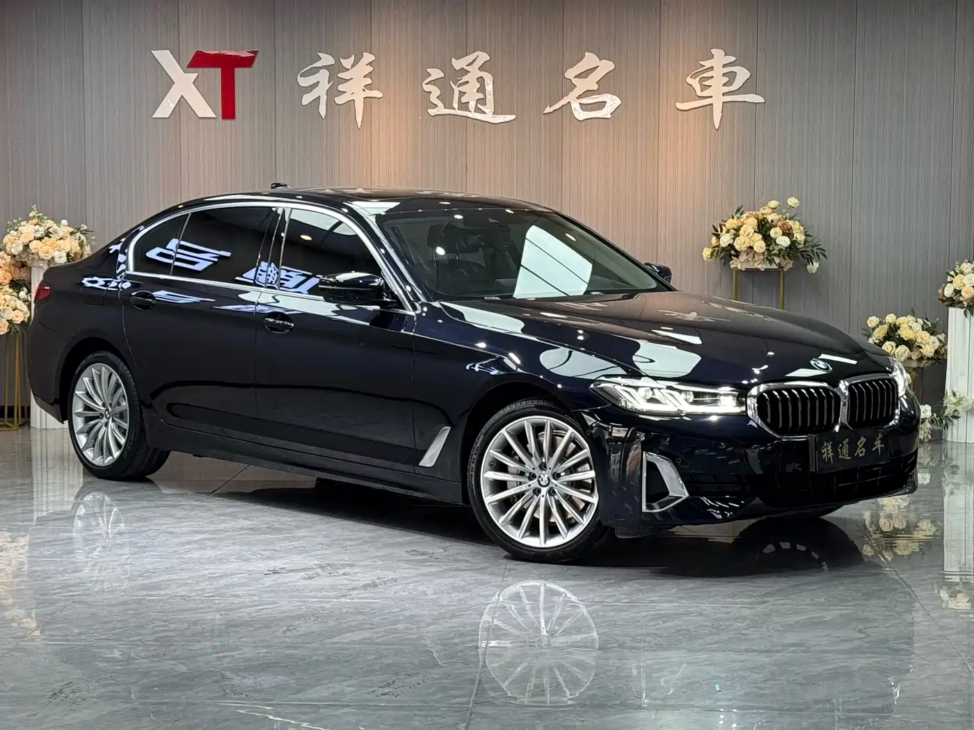 BMW 5 Series 2021 530Li Premium Luxury Package фото 3