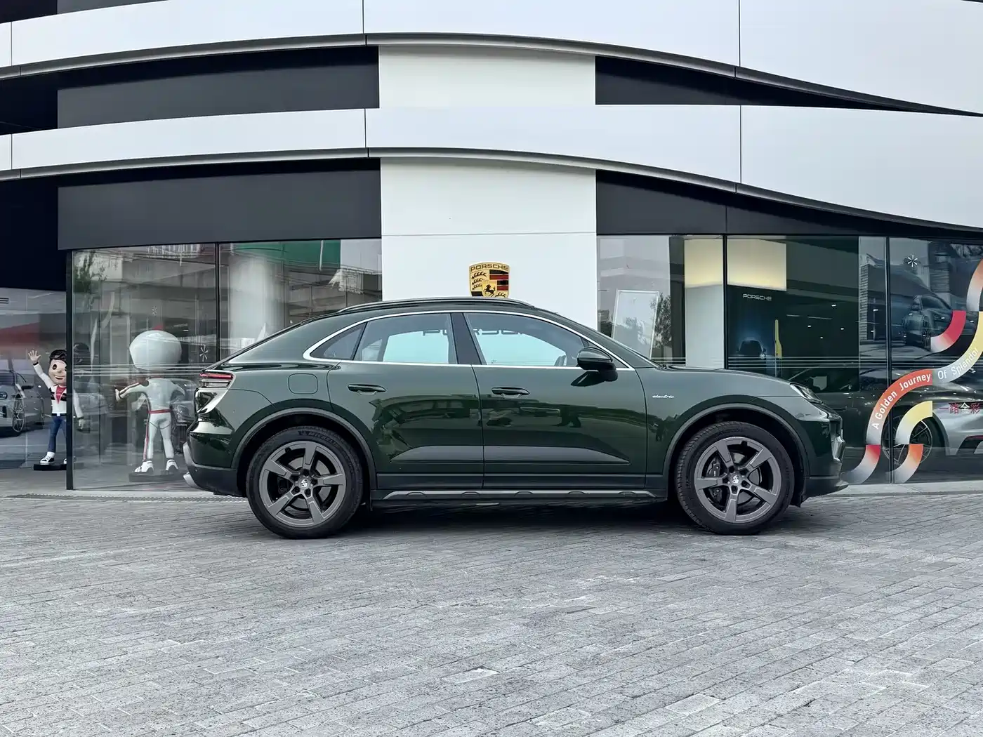 Porsche Macan EV 2025 2025 Macan 4 Dynamic Edition