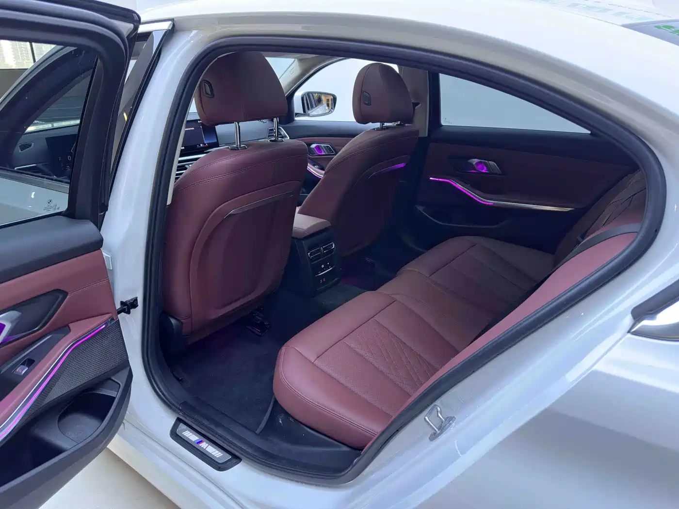 BMW 3 Series 2023 320Li M Sport Package фото 11
