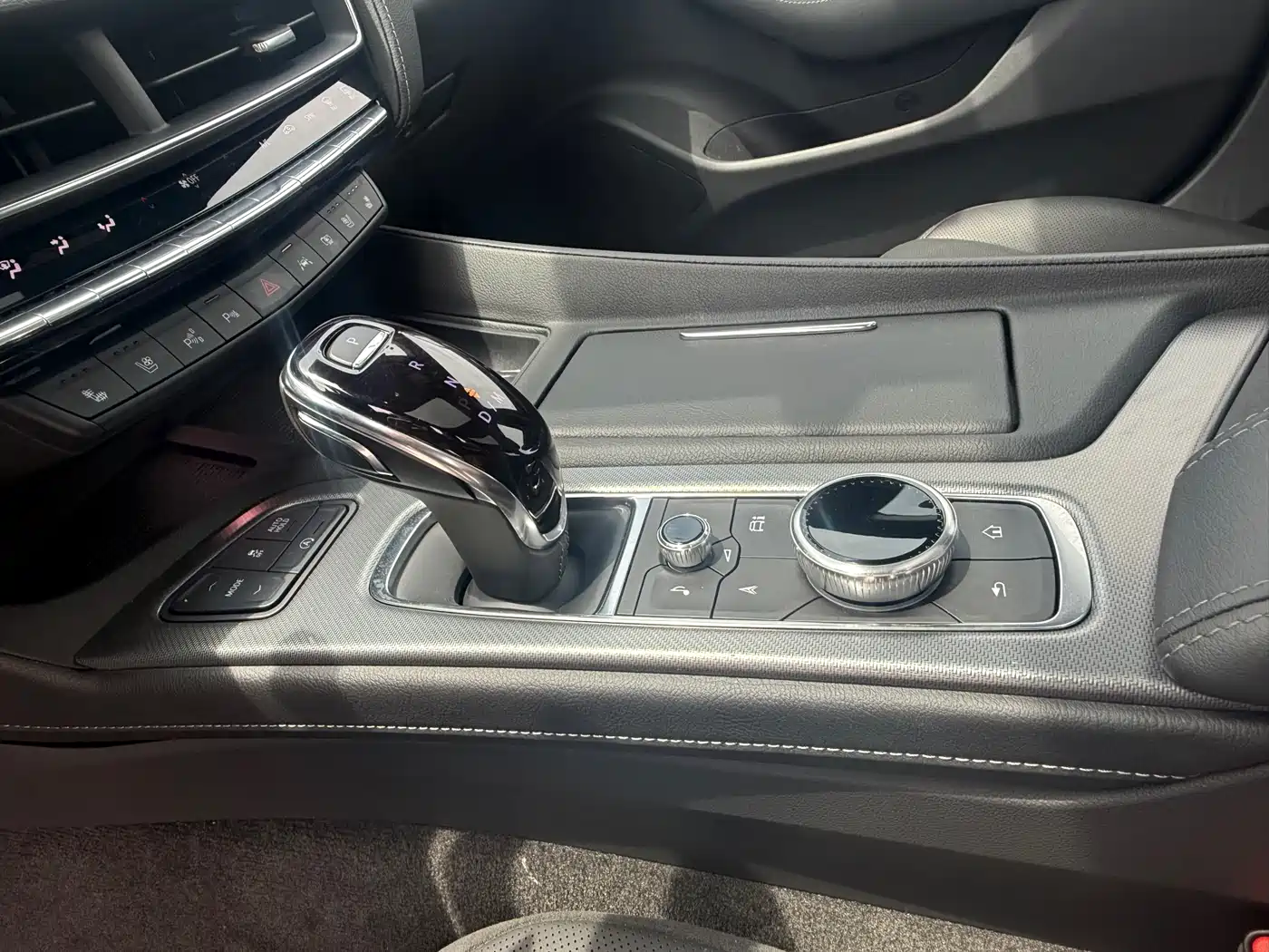 Cadillac CT5 2025 Model 28T Track Performance Edition фото 11