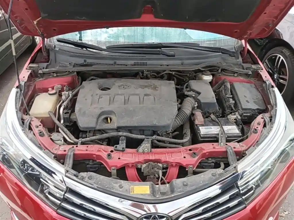 Toyota Corolla 2014 1.6L CVT GL-i фото 20