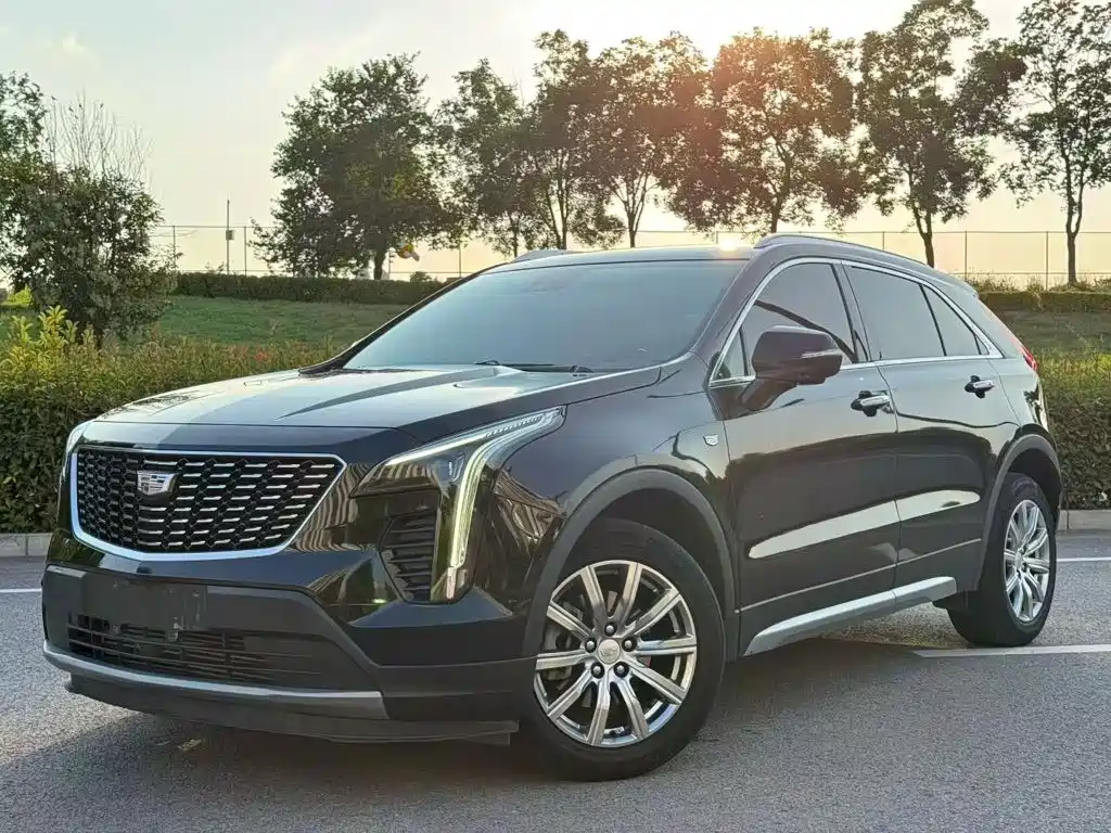 Cadillac XT4 2023 2022 28T FWD Premium