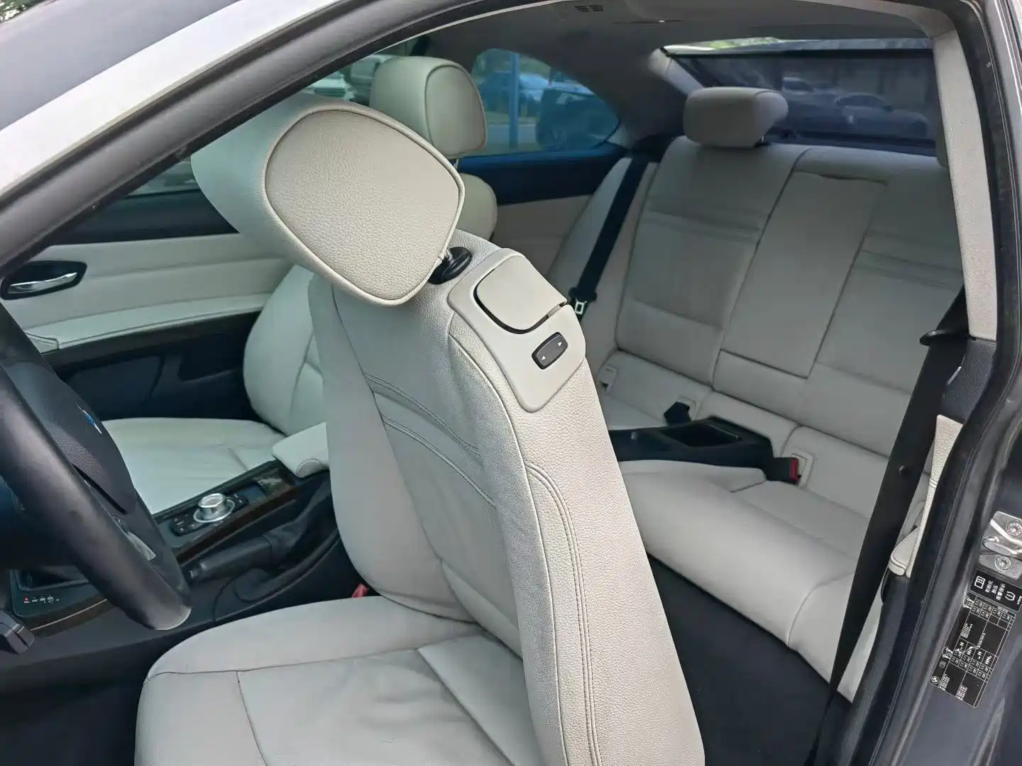 Photo 6 - BMW 3 Series (Import)