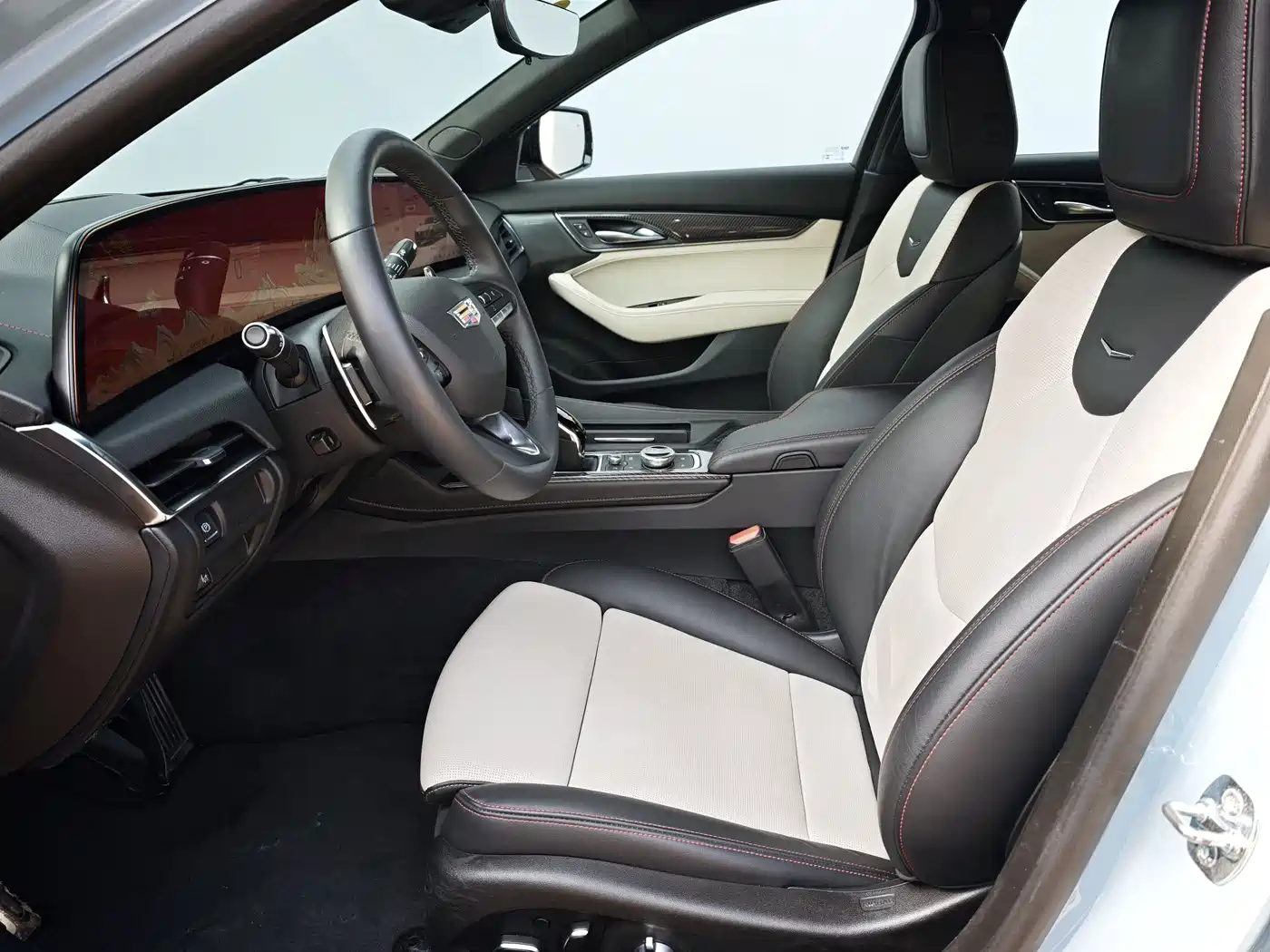 Cadillac CT5 2025 Model 28T Track Performance Edition + Peak Track Package фото 11