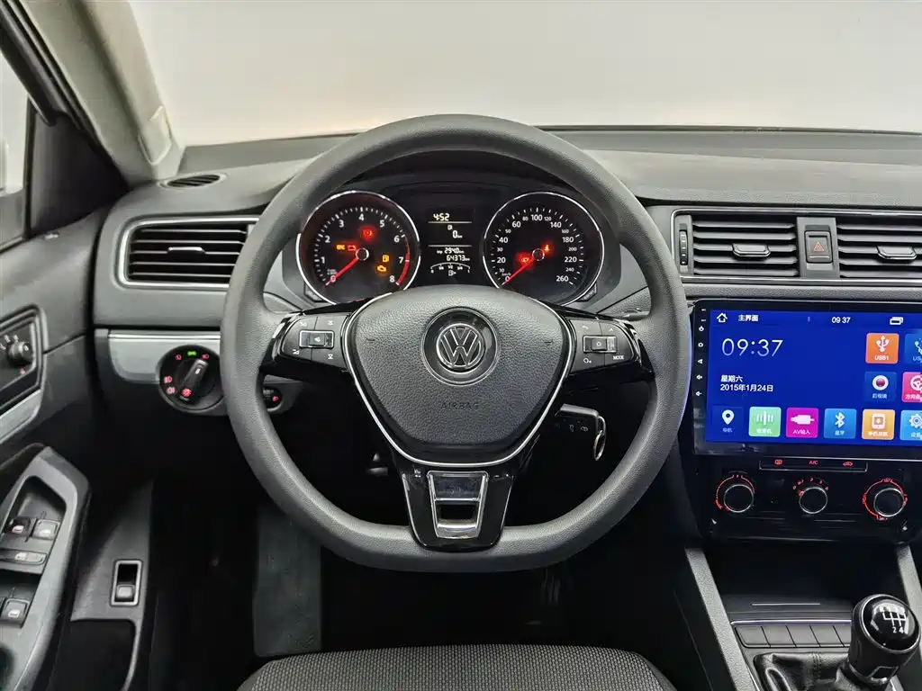 Volkswagen Sagitar 2015 1.6L Manual Fashion фото 11