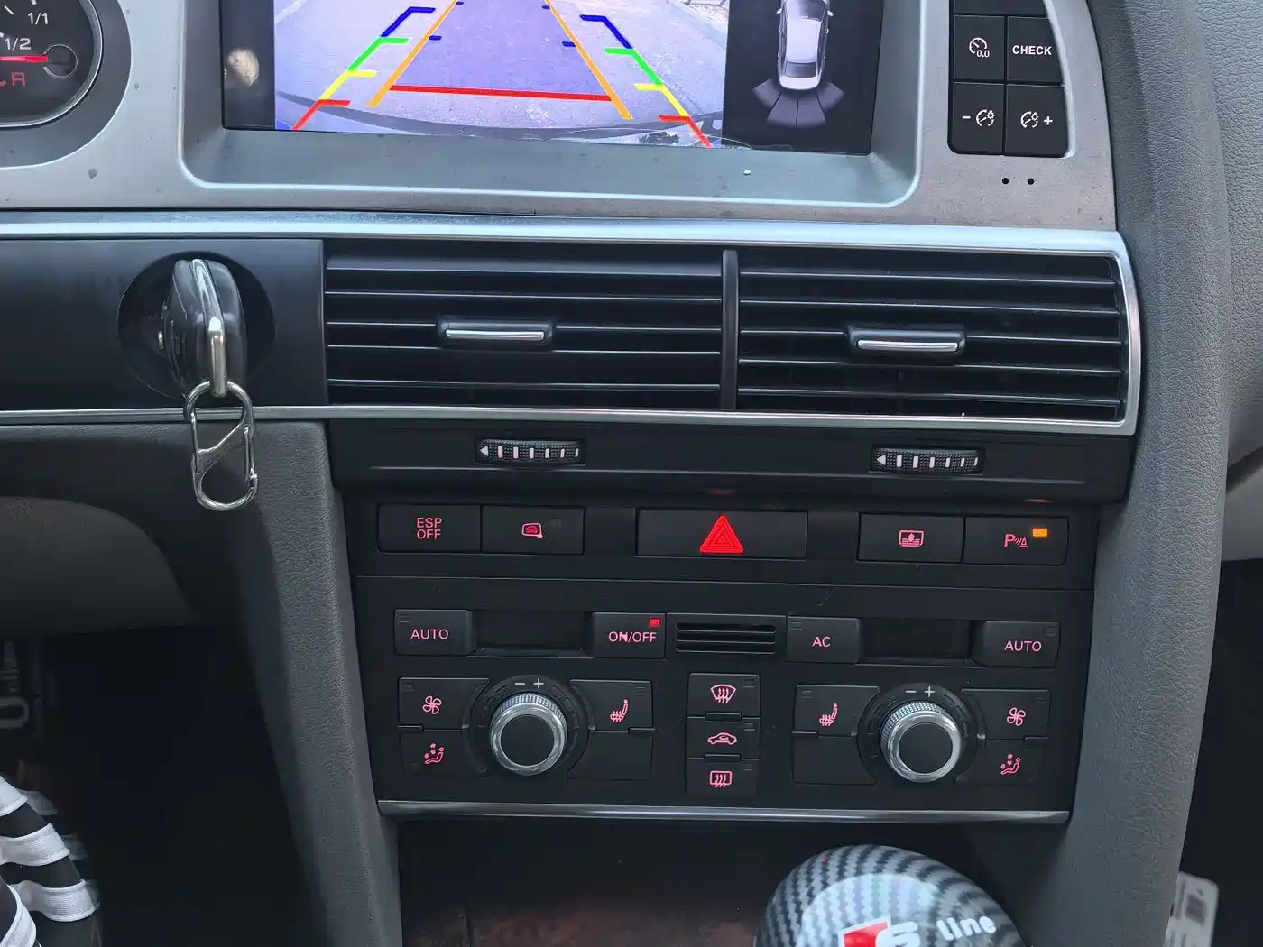Audi A6L 2011 3.0 TFSI quattro Luxury фото 10