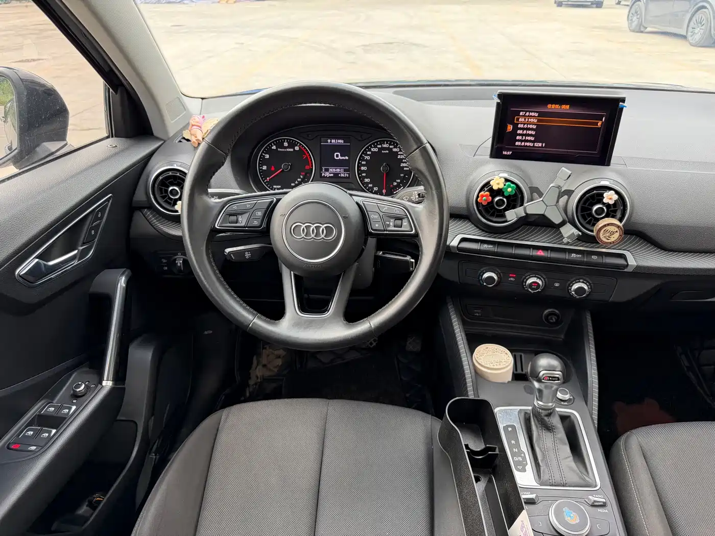 Audi Q2L 2019 2018 35 TFSI Launch Exclusive Edition China VI