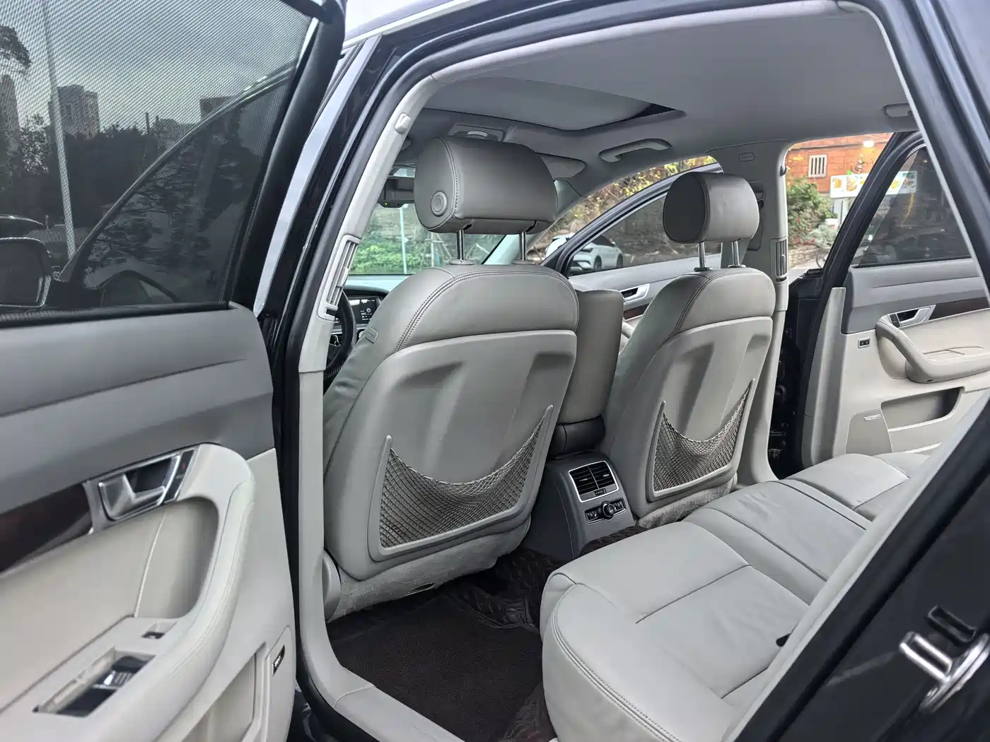 Audi A6L 2011 3.0 TFSI quattro Luxury фото 15