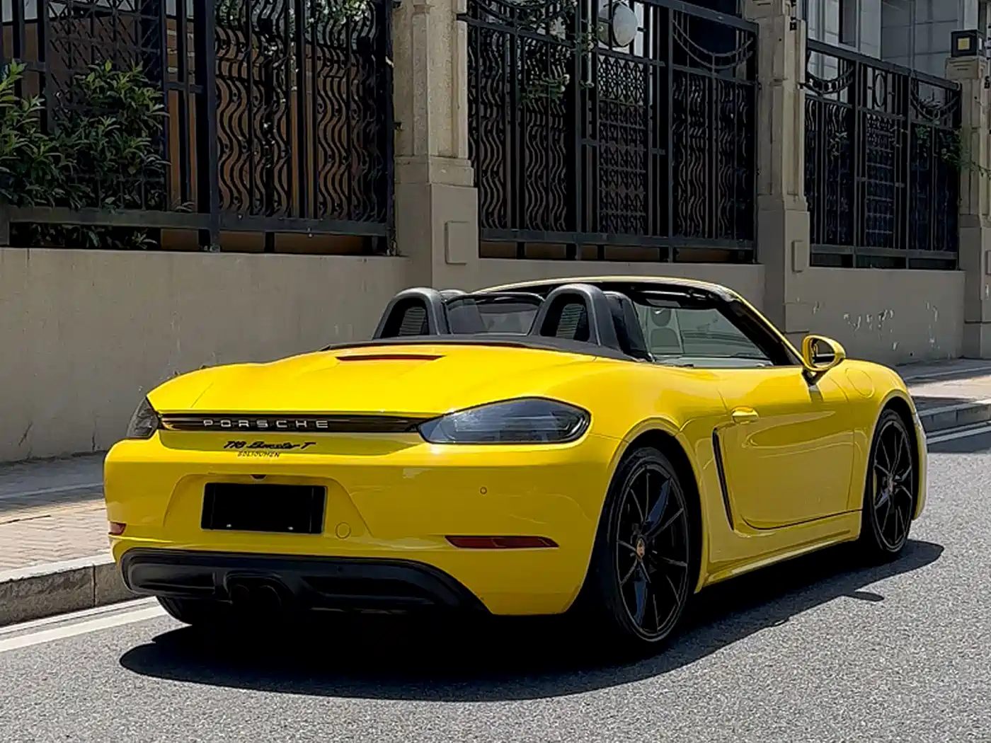 Porsche 718 2018 Boxster 2.0T фото 3