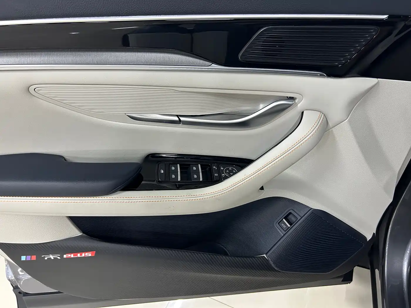 BYD Song PLUS PHEV 2021 DM-i 110KM Flagship PLUS фото 17