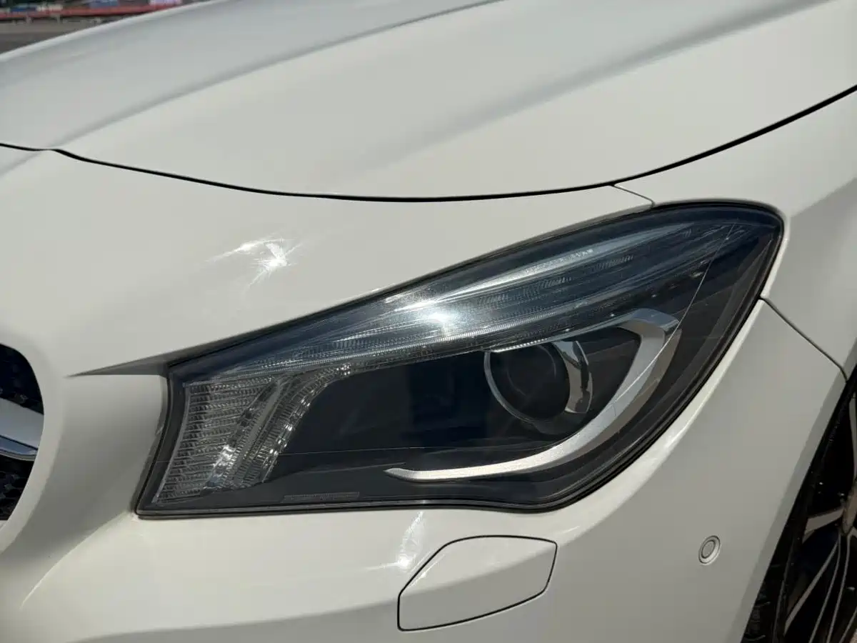 Mercedes-Benz CLA (Import) 2015 CLA 200 фото 10