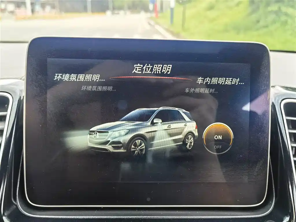 Mercedes-Benz GLE 2017 GLE 400 4MATIC фото 15