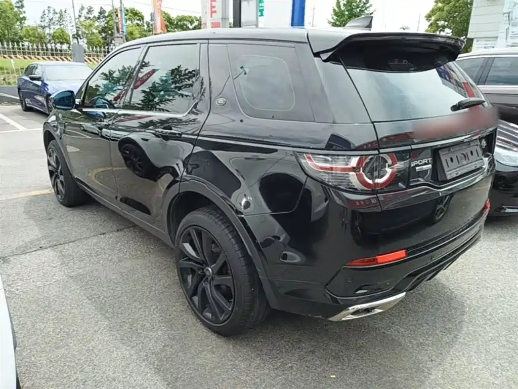 Land Rover Discovery Sport 2019 240PS SE Edition China VI фото 5