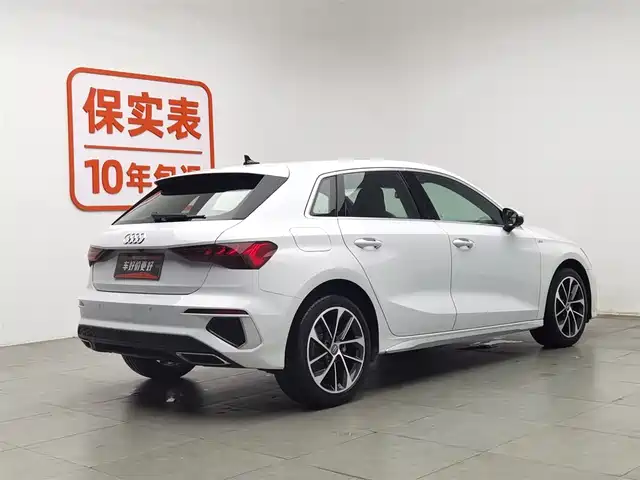 Audi A3 2021 Sportback 35 TFSI Progressive Sport — фото 2