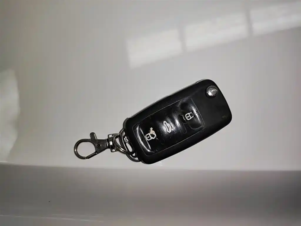 Volkswagen Jetta 2015 1.6L Manual Trend фото 9