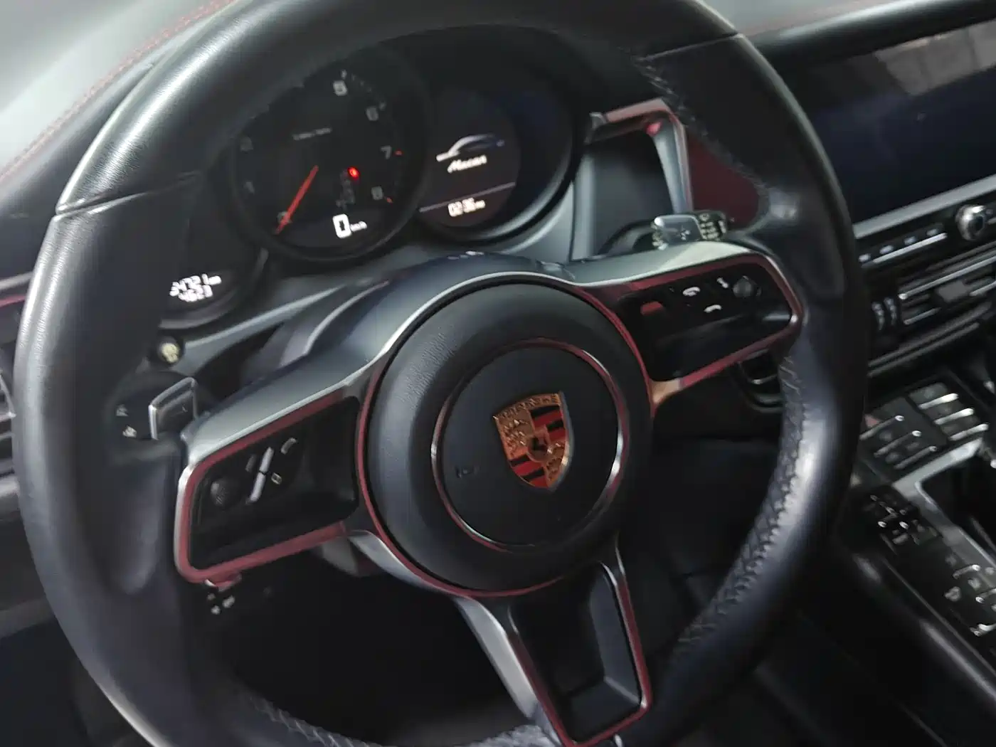Porsche Macan 2018 Macan 2.0T фото 18