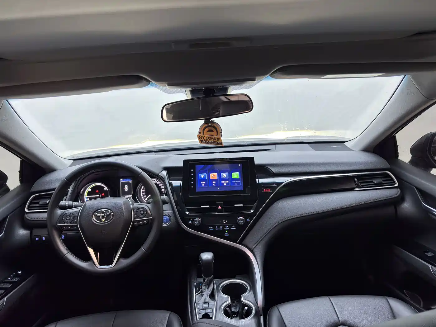 Toyota Camry 2023 Hybrid 2.5HGVP Leading Edition фото 4