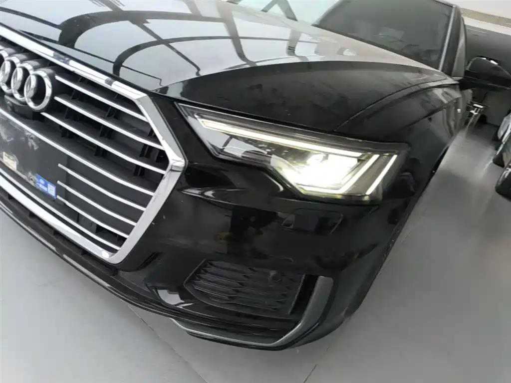 Audi A6L 2021 45 TFSI Exclusive Sport фото 24