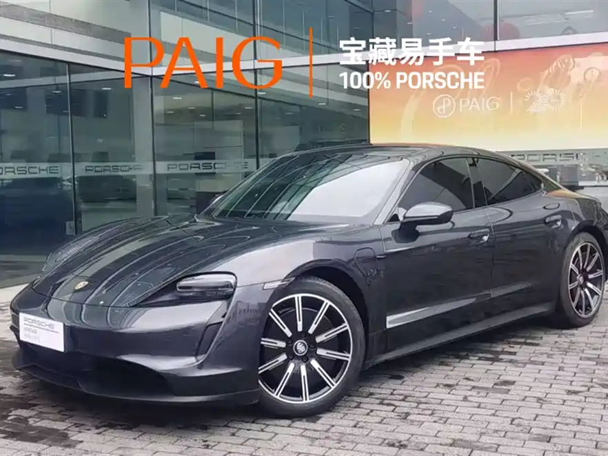 PORSCHE TAYCAN