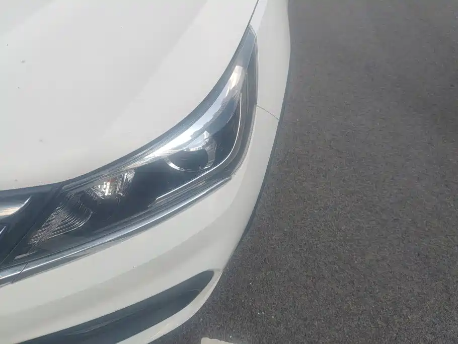 Baojun 310W 2017 2017 1.5L Manual Fashion Edition (China V)