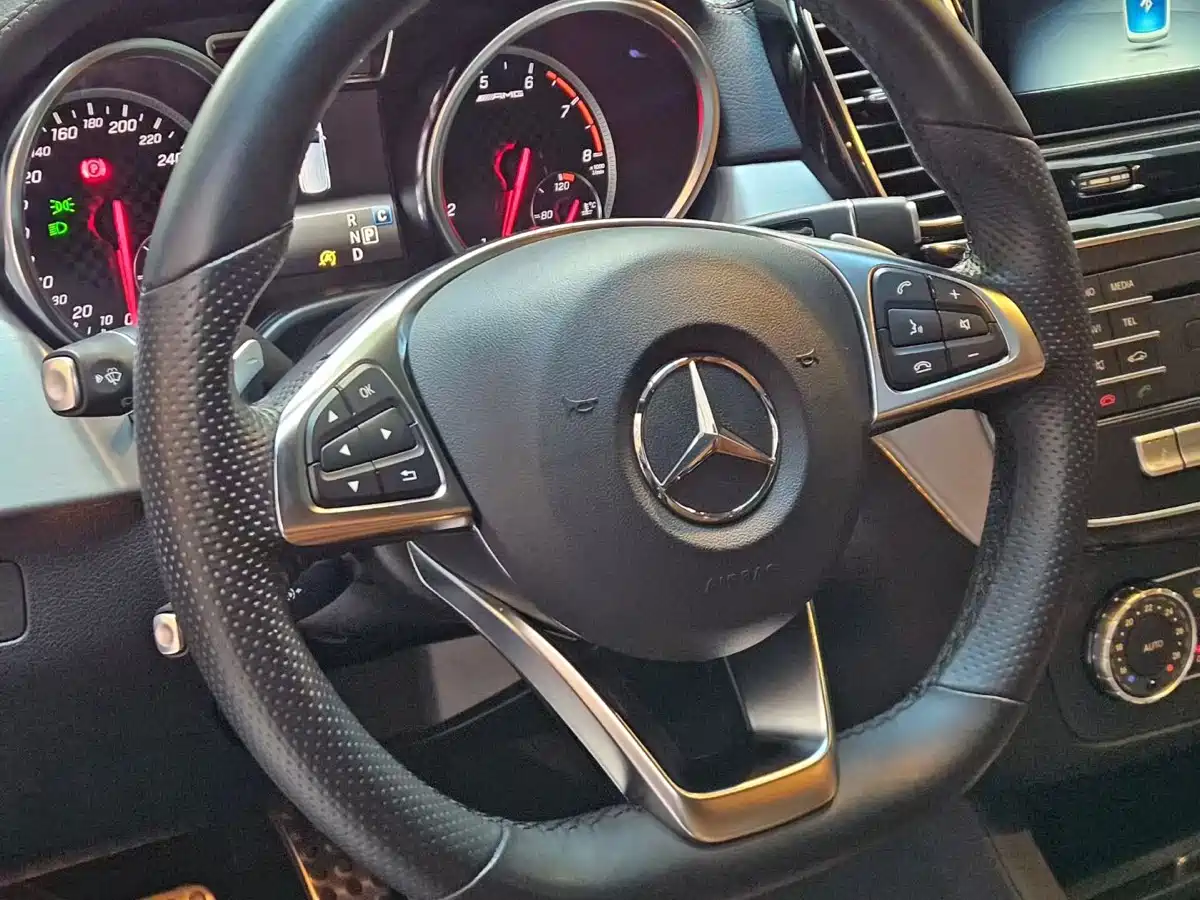 Mercedes-Benz GLE AMG 2017 AMG GLE 43 4MATIC фото 3