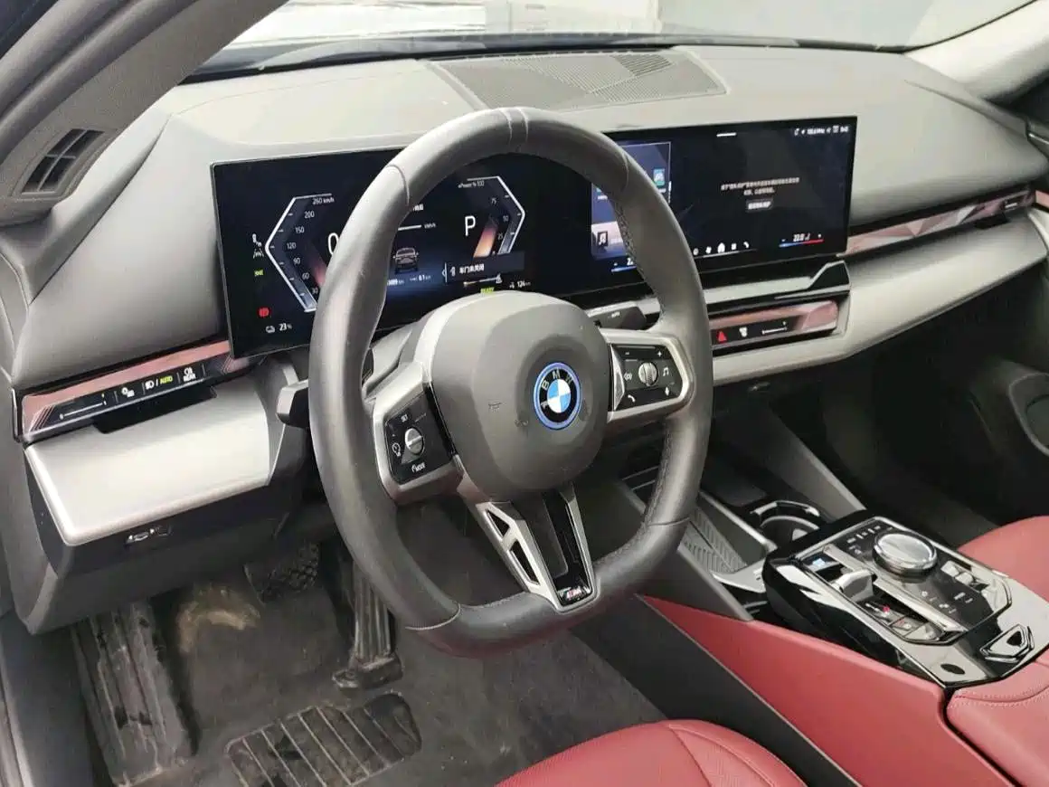 BMW i5 2025 2025 eDrive 40L M Sport Package