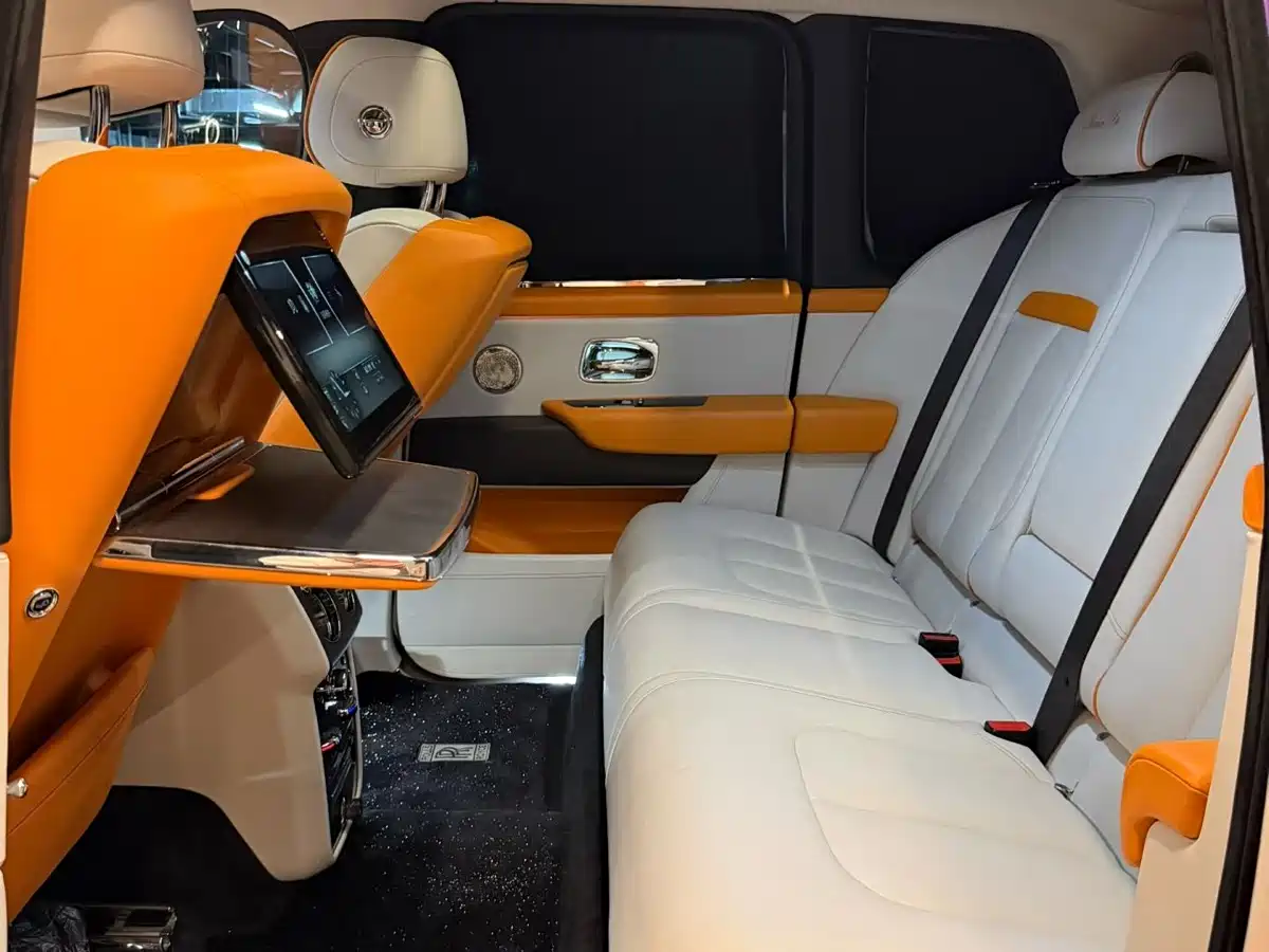 Rolls-Royce Cullinan 2018 5-Seater Version фото 3