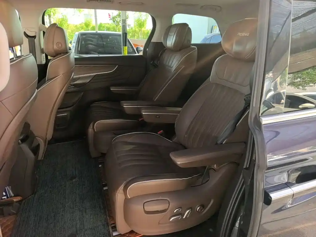 Roewe iMAX8 EV 2023 2022 Gold Edition