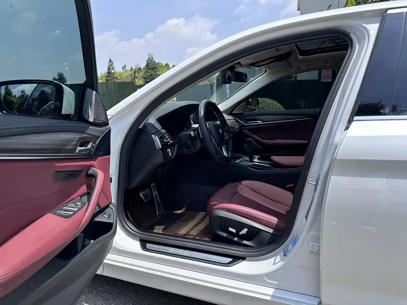 BMW 5 Series 2022 530Li Leading Luxury Package фото 9