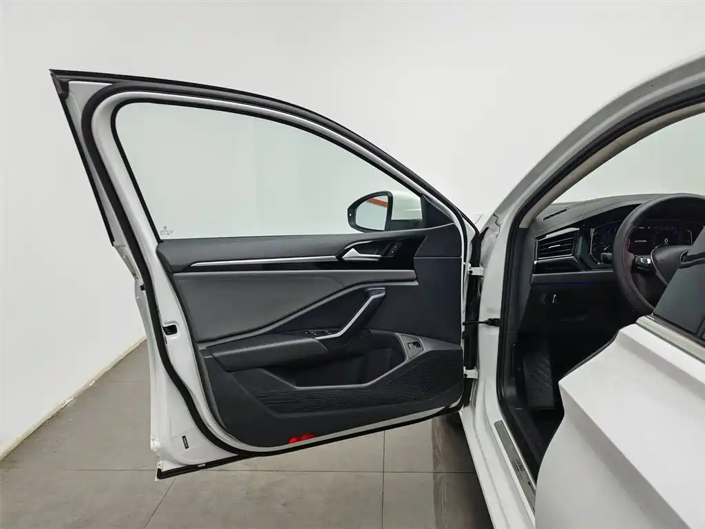 Volkswagen Sagitar 2022 280TSI DSG Excellence Edition фото 8