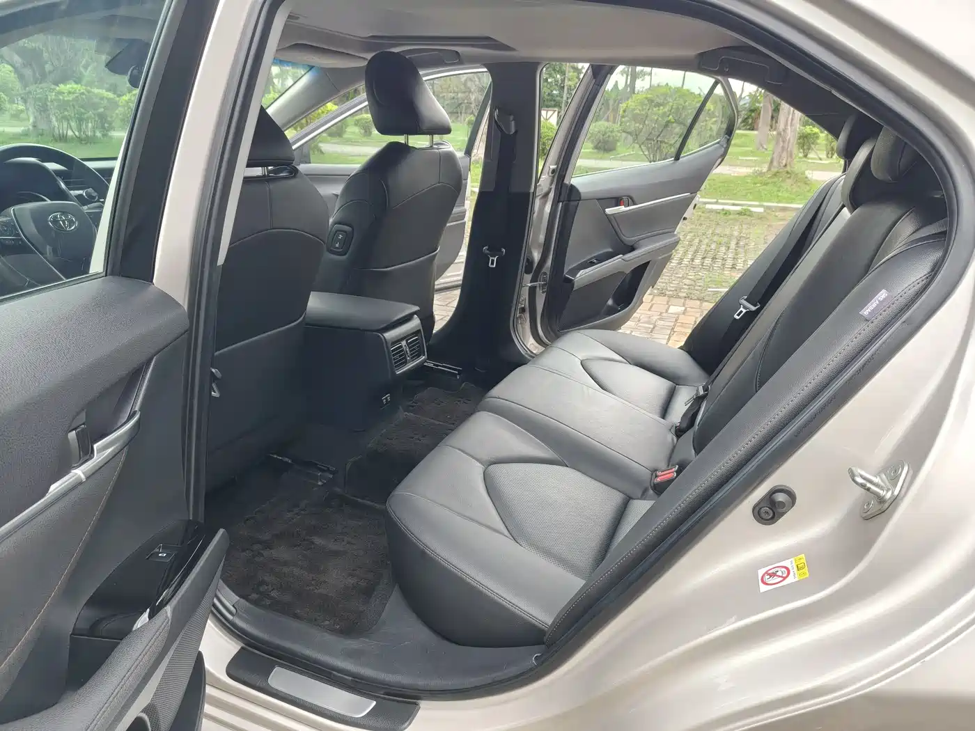 Toyota Camry 2018 2.0G Luxury Edition фото 17