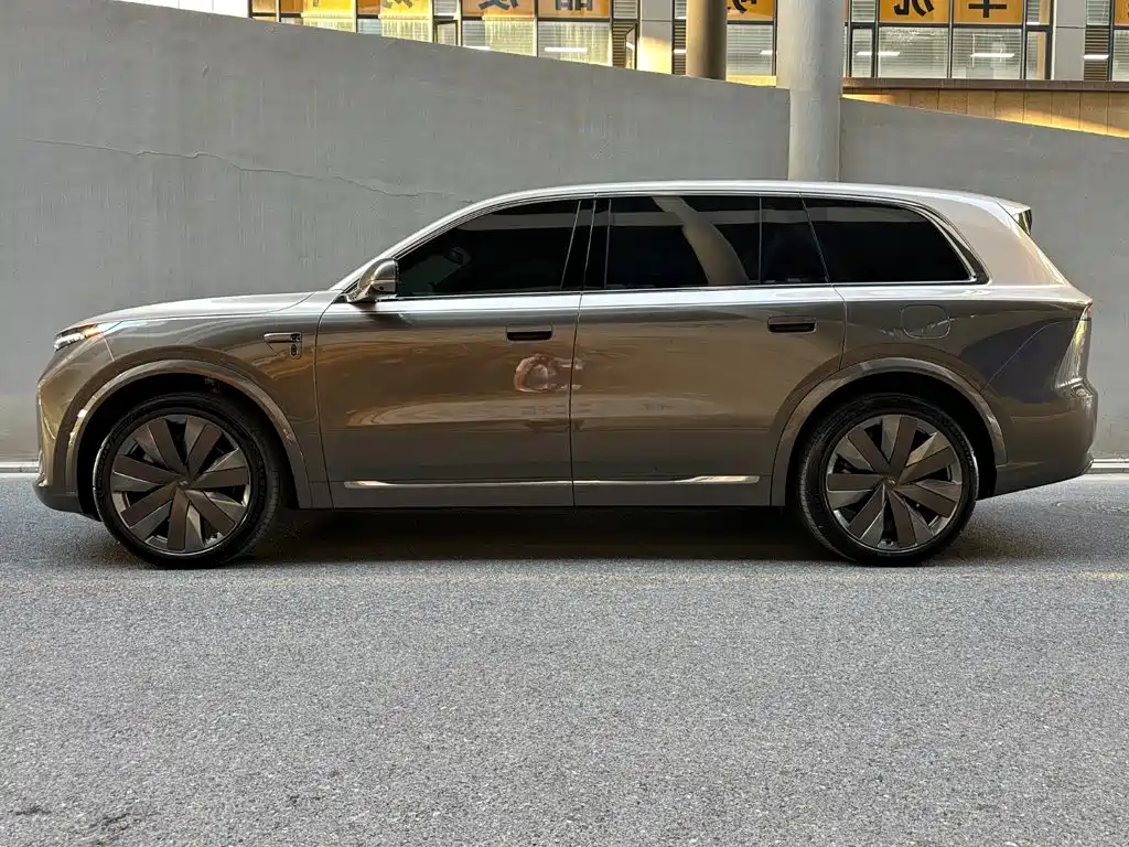 Li Auto L9 2026 2026 Base Model