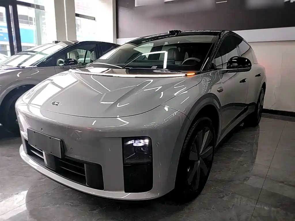 Li Auto i6 2025 2WD Base Model