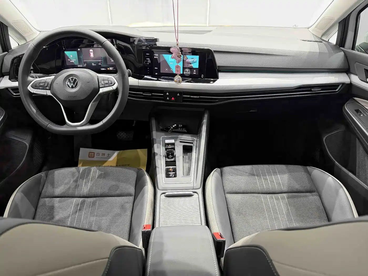 Volkswagen Golf 2023 280TSI DSG Pro фото 12