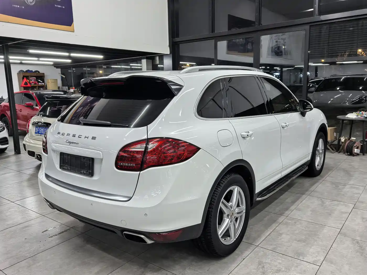 Porsche Cayenne 2011 Cayenne 3.0T фото 6