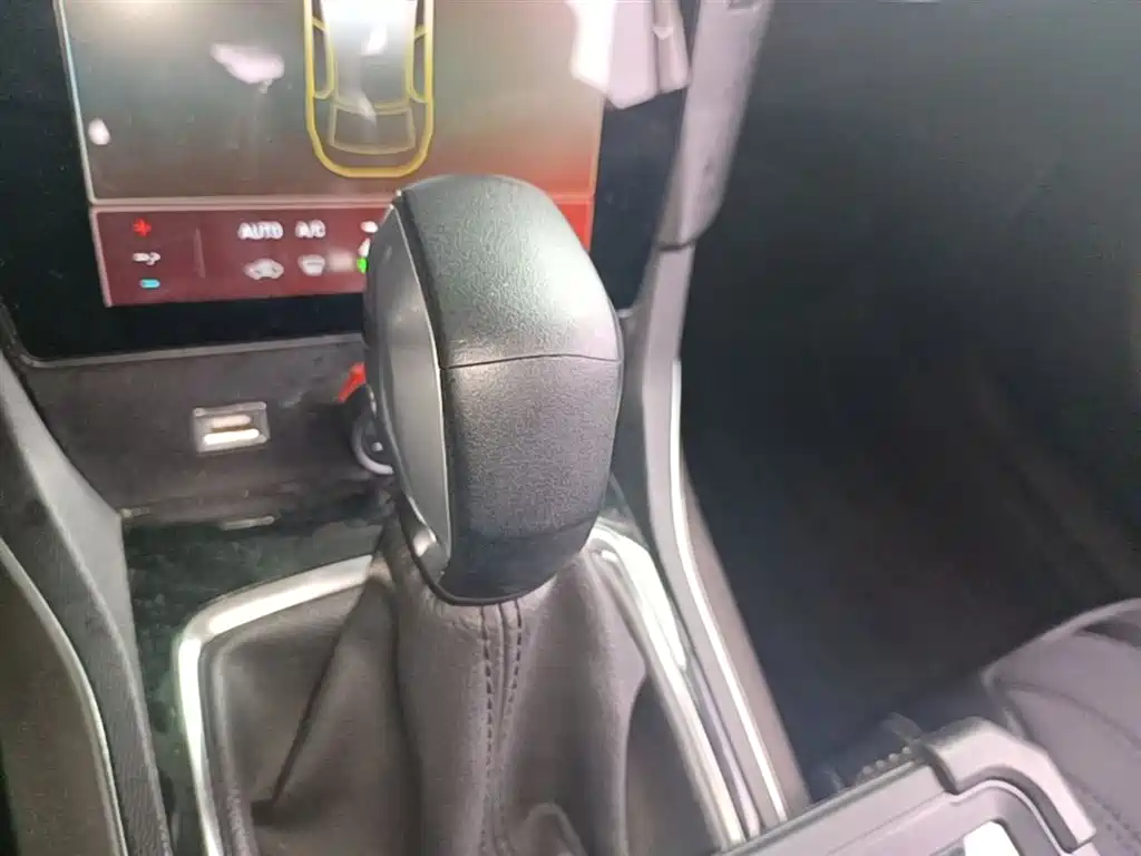 Peugeot 408 2018 350THP Automatic Luxury Edition фото 14