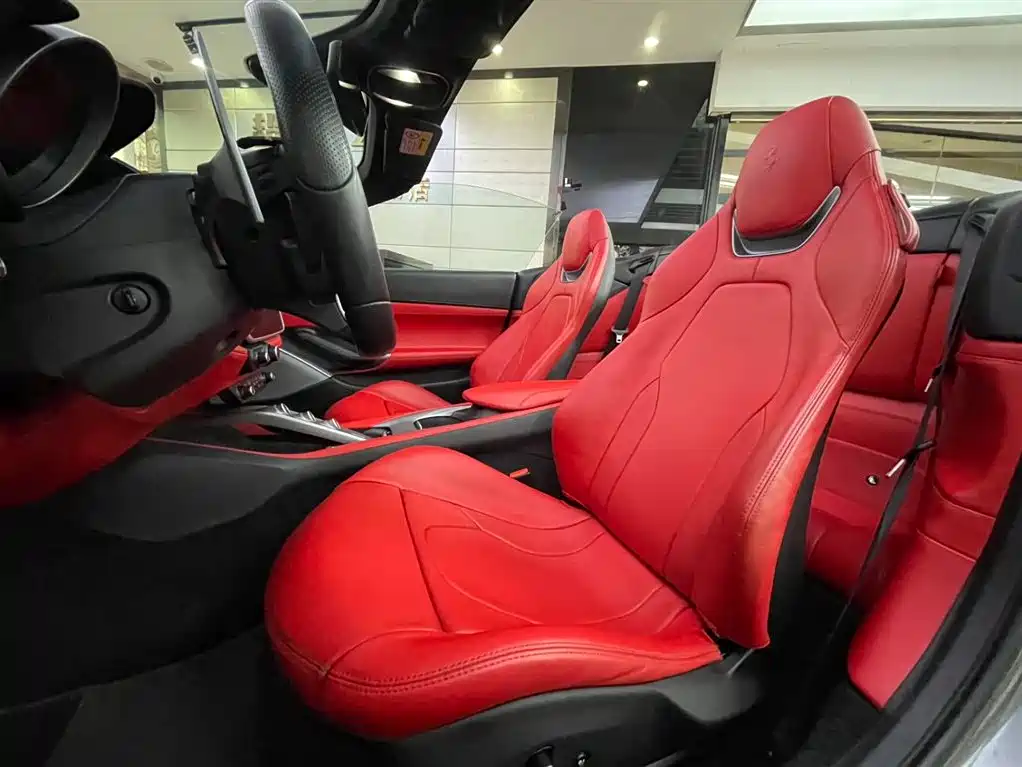 Ferrari Portofino 2019 2018 Model 3.9T