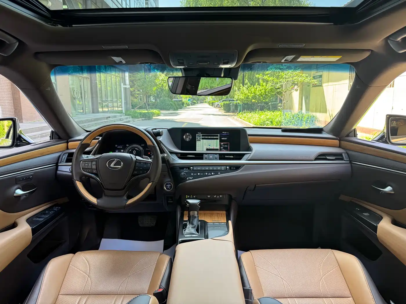 Lexus ES 2018 300h Premium Edition China V фото 8