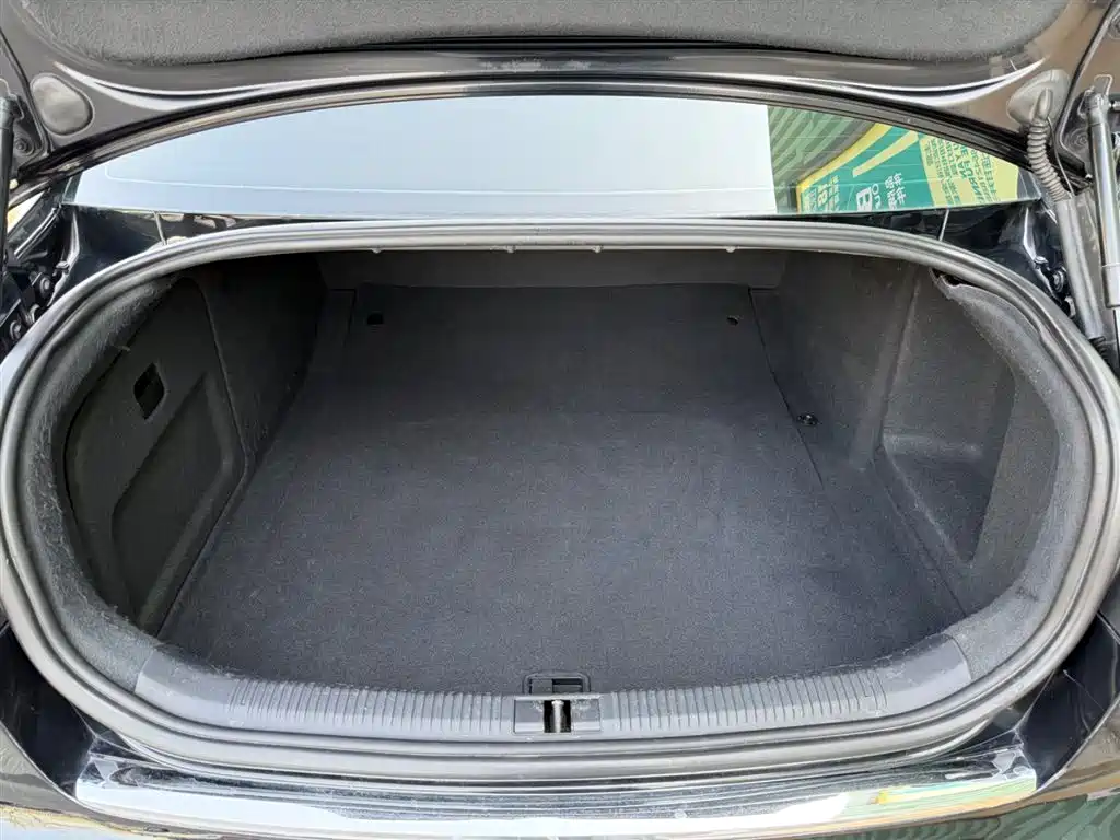Audi A6L 2011 3.0 TFSI quattro Luxury фото 12